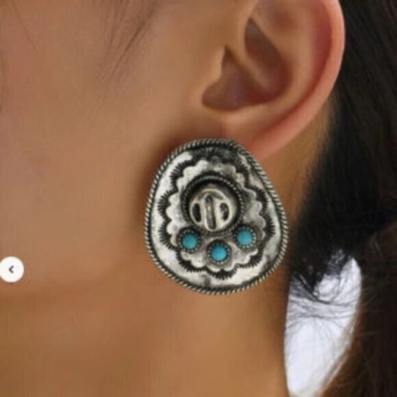 Silver Turquoise Decor Cowboy Hat Design Stud Earrings - Picture 1 of 3